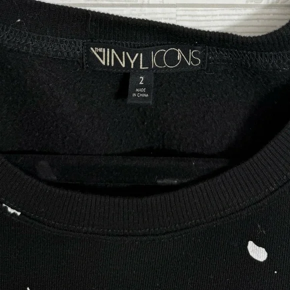 The Vinyl Icons Women’s Black Pullover “KISS” Sweatshirt. Size 2 (XL) - Picture 7 of 7